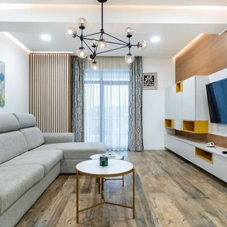 Arena View Penthouse Апартаменты *